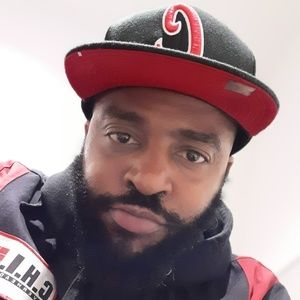 Meet your Posher, Kenyon